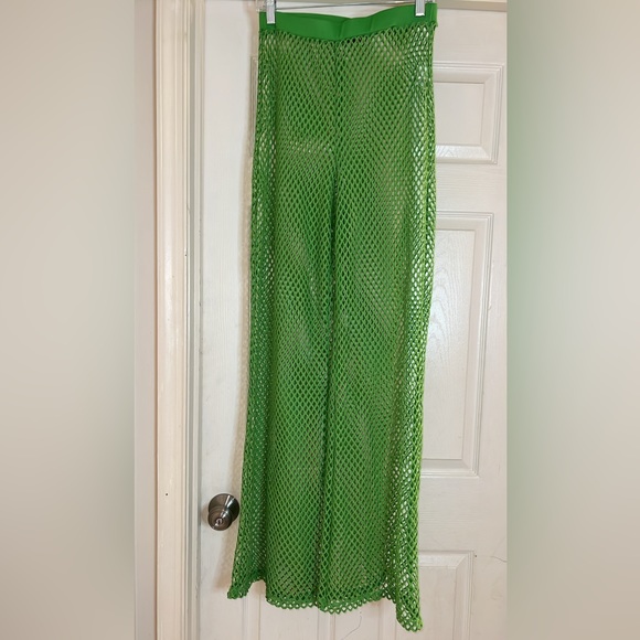 PRETTYLITTLETHING Green Net Oversized Short Sleeve /Trousers Beach Set of 2 - Picture 5 of 8